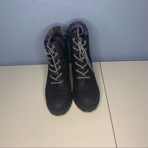 Zigi Soho Women’s Kiana Black Lace-up Block Heel Ankle Booties